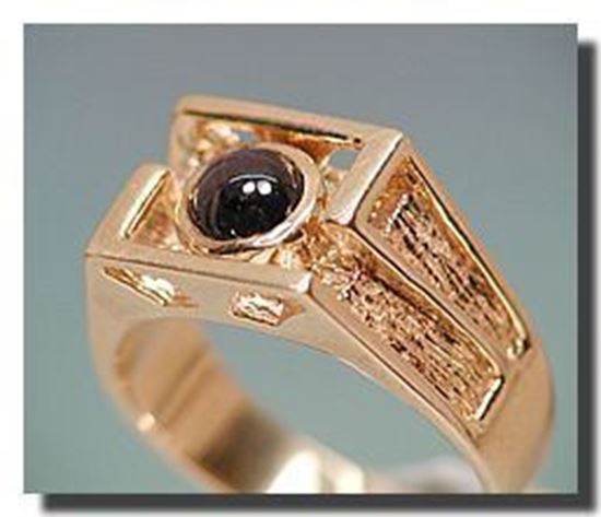  6 Ray Idaho Star Garnet in 14k Gold Gents Ring